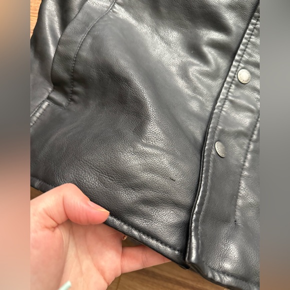 Levis Faux Black Leather Sherpa Lined Trucker Jacket Men’s Small -Levi Red Label - Picture 13 of 16